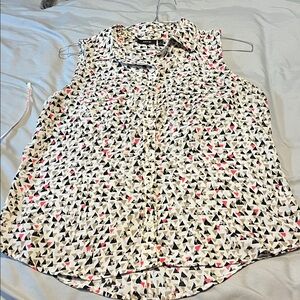 3/$10 Apt. 9 Multicolor Geometric Sleeveless Blouse
